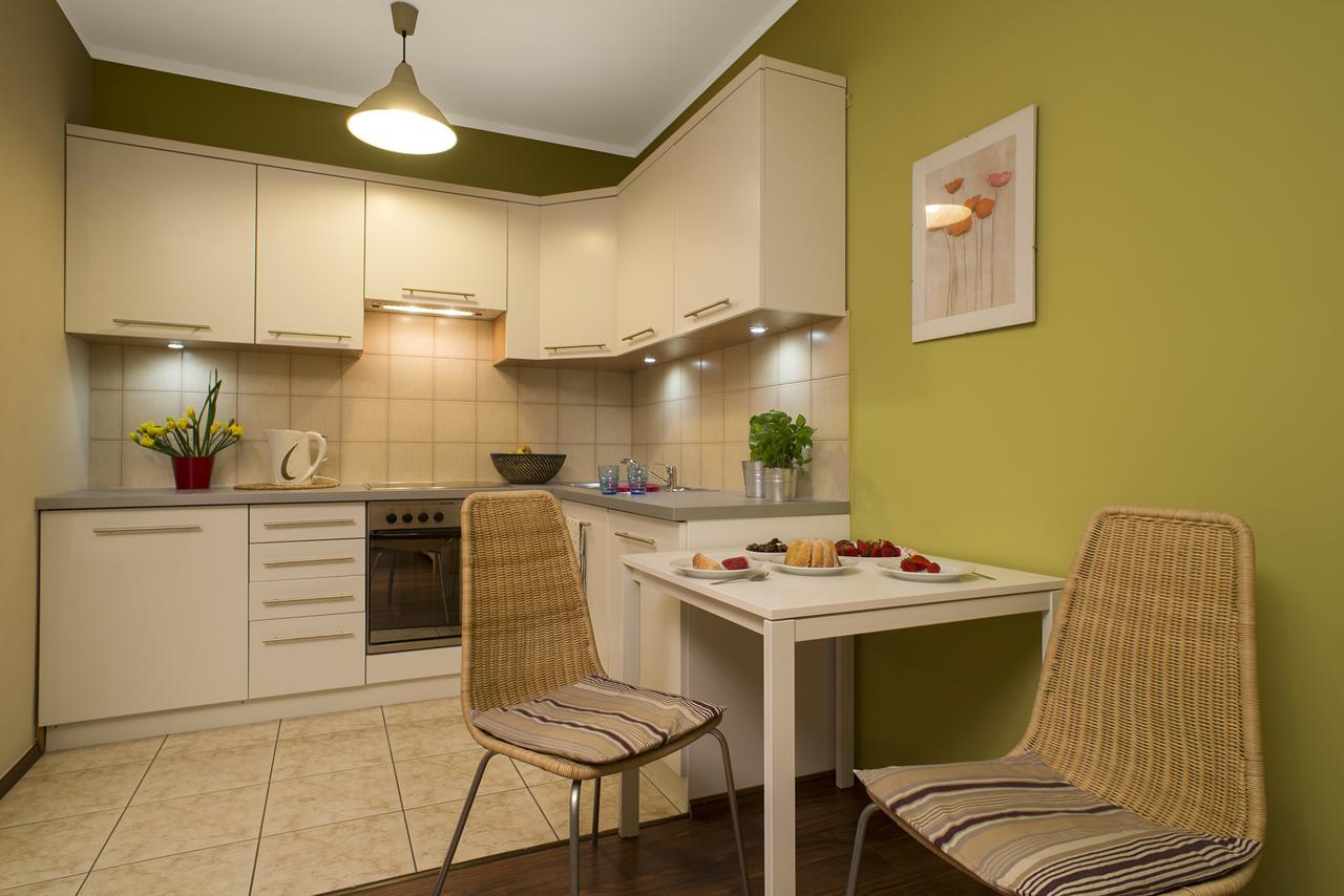 Apartamenty Tww Ochota Варшава Екстериор снимка