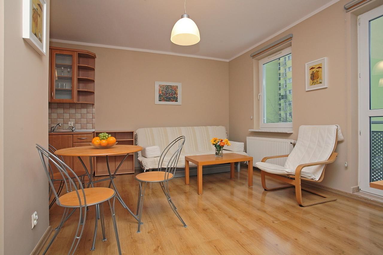 Apartamenty Tww Ochota Варшава Екстериор снимка