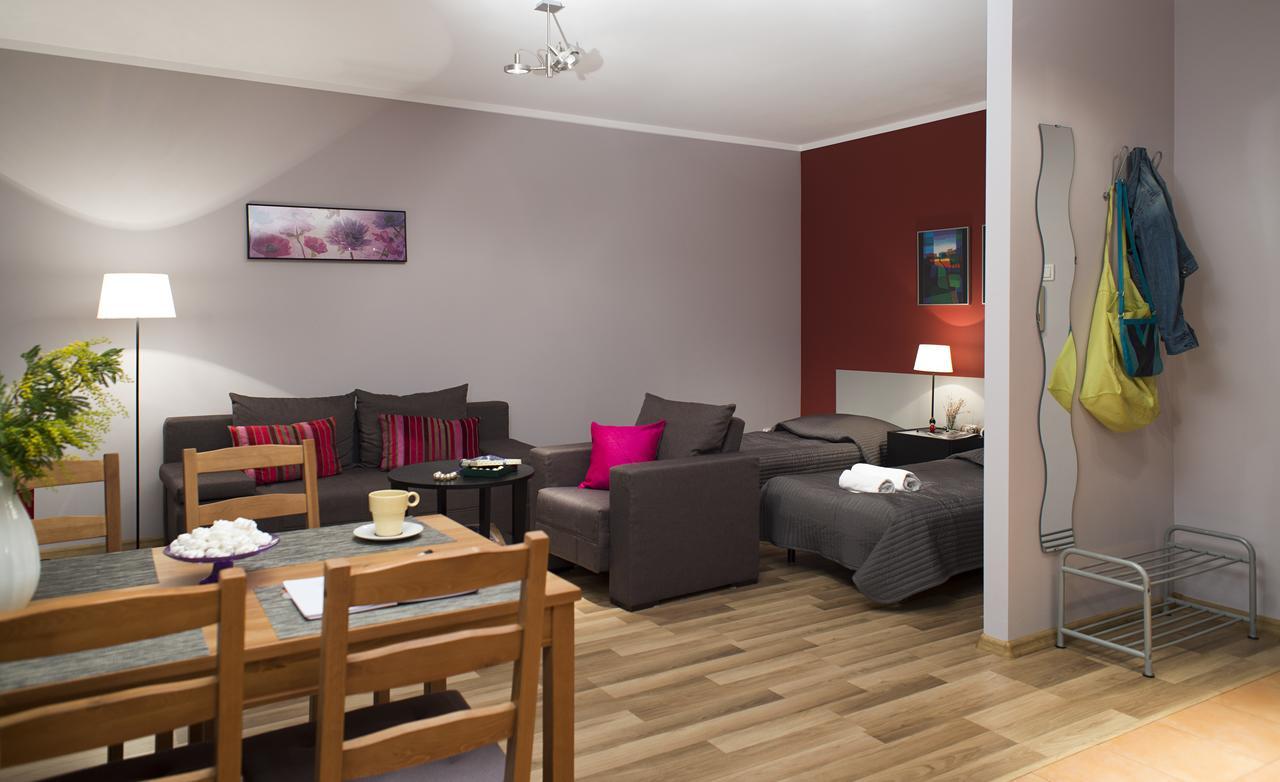 Apartamenty Tww Ochota Варшава Екстериор снимка