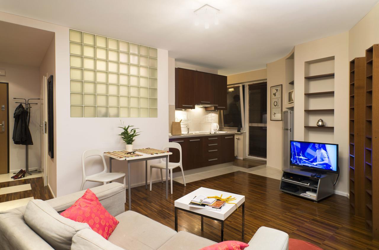 Apartamenty Tww Ochota Варшава Екстериор снимка