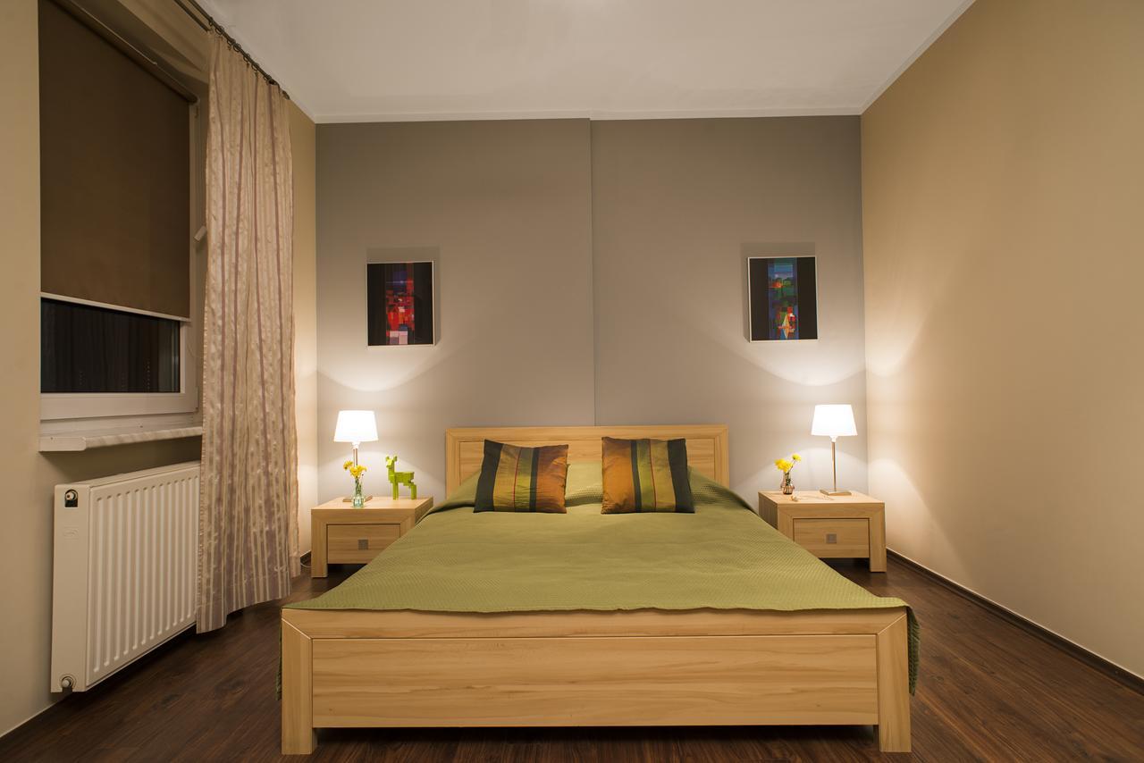 Apartamenty Tww Ochota Варшава Екстериор снимка