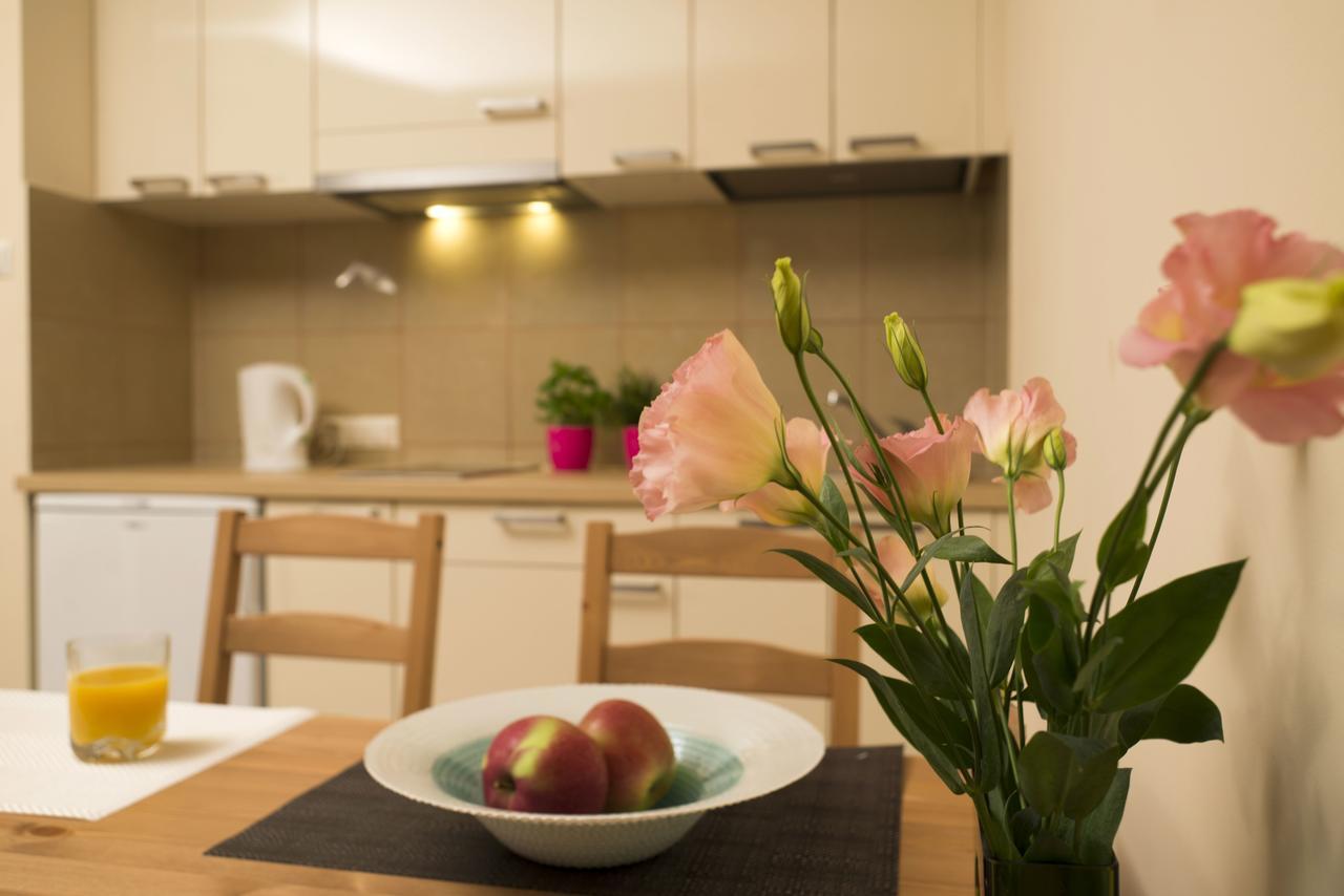 Apartamenty Tww Ochota Варшава Екстериор снимка