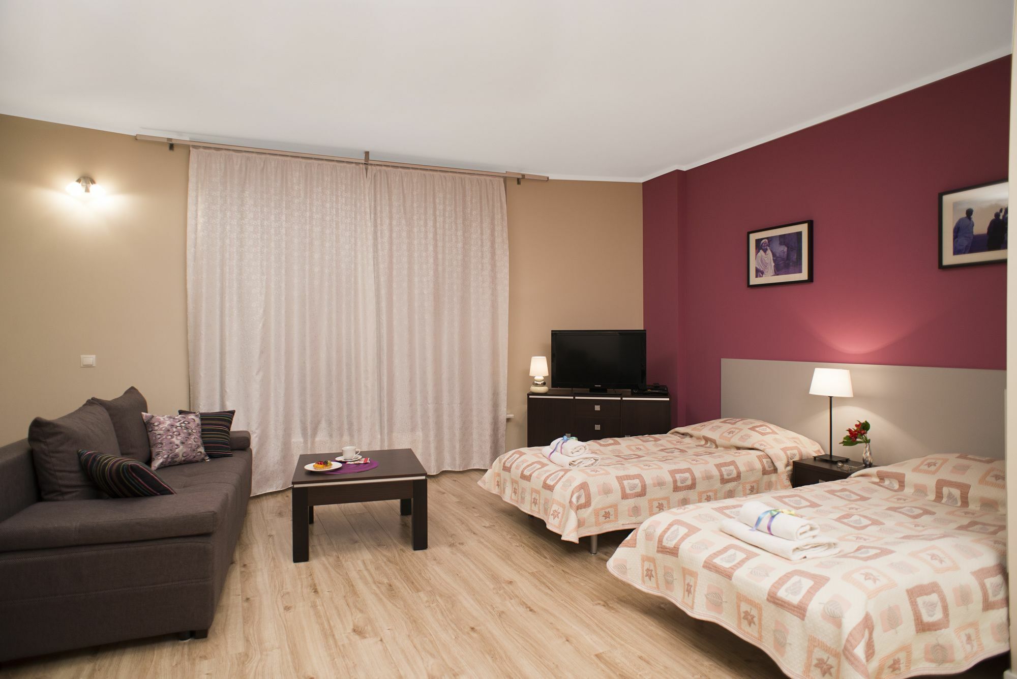 Apartamenty Tww Ochota Варшава Екстериор снимка
